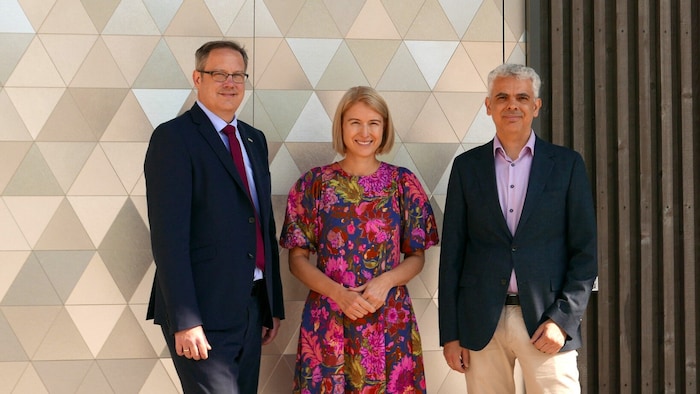 Stefan Koch, Rektor der JKU, LH-Stv. Christine Haberlander, Marco Da Silva, Institutsleiter JKU