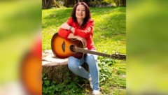 Mit Band und Gitarre kehrt die Seer-Stimme nun zurück.