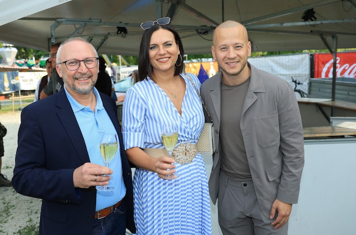 Amtmann Dieter Horvath, Landtagspräsidentin Astrid Eisenkopf und Nationalrat Maximilian Köllner ...