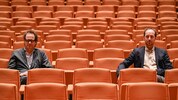 Der Künstler und der Zahlenmensch: Norbert Trawöger (li.) und Kai Liczewski