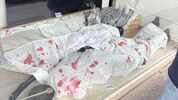 Das Schaufesnter erinnert an ein Massaker – die politische Botschaft ist klar. Doch nun wird der ...