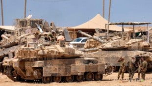 Israelische Truppen sollen eine neue Offensive starten.