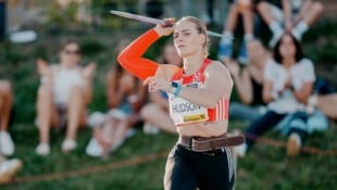 Victoria Hudson ist die Nummer 1 der Welt im Speerwurf.