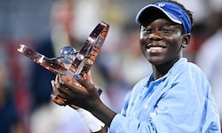 Victoria Mboko schnappte sich sensationell die Trophäe.