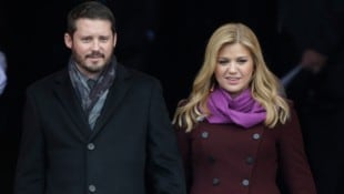 Kelly Clarkson (das Bild ist von 2013) ist „zutiefst erschüttert“ - ihr Ex-Mann und Vater ihrer ...