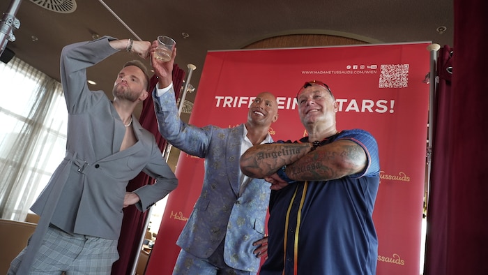 Die Enthüllung wurde unter anderem vom Kraftsportler Franz „The Austrian Rock“ Müllner und ...