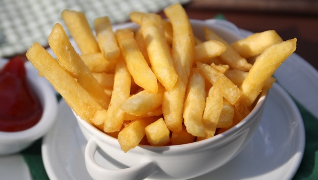 Der beliebte Freibad-Snack kann ein Risiko für die Gesundheit darstellen.