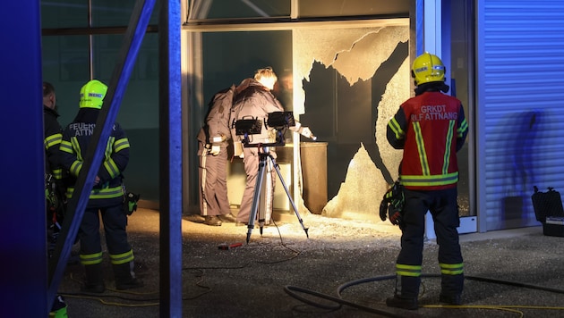 Eine gewaltige Explosion richtete enorme Schäden am Schauraum an.