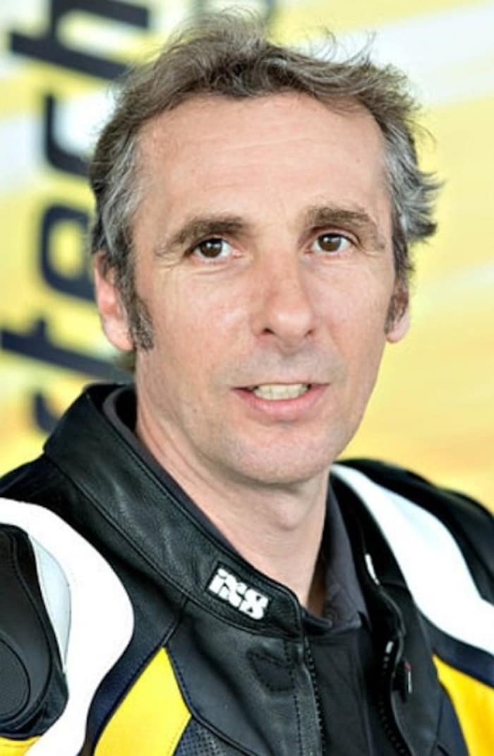 Georg Scheiblauer ist Motorrad-Chefinstruktor bei der ÖAMTC Fahrtechnik.