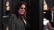 Auf Wikipedia steht nüchtern, dass Ozzy Osbourne ein britischer Rocksänger war. Seine ...
