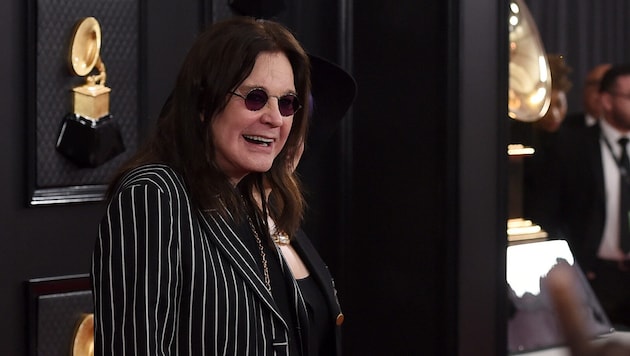 Auf Wikipedia steht nüchtern, dass Ozzy Osbourne ein britischer Rocksänger war. Seine ...