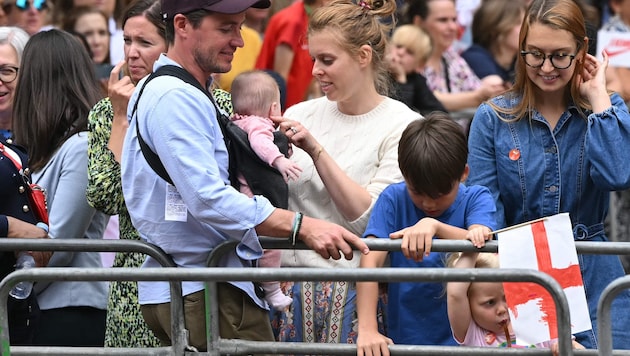 Prinzessin Beatrice von York mit Ehemann Edoardo Mapelli Mozzi, den Töchtern Sienna und Athena ...