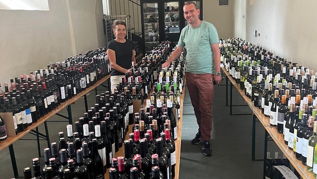 Wein-Burgenland-Obmann Herbert Oschep ist von der Rekordmenge an Kostproben überwältigt.