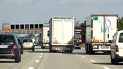 Zählstellen belegen: Über Autobahnen in Niederösterreich rollen heuer weniger Pkw, aber mehr ...