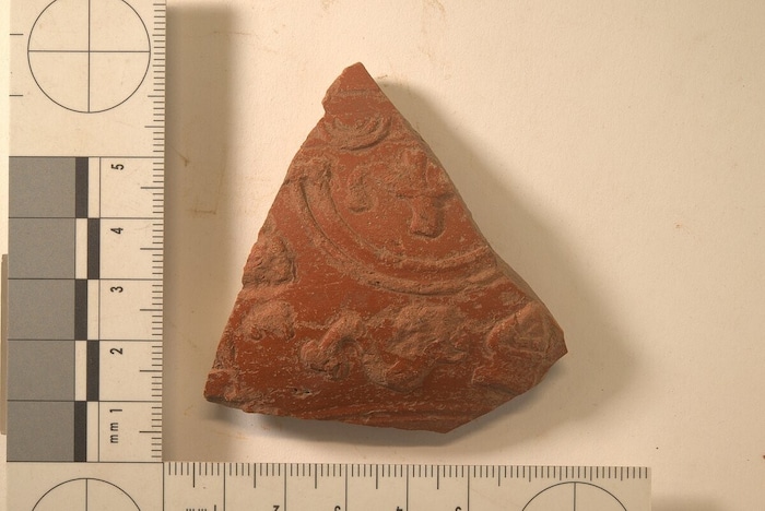 Keramik aus Rheinzabern (Deutschland), gefunden in Flavia Solva.