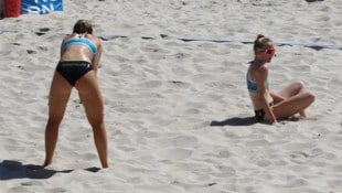 Sarah Hinteregger (r.) und Laura Rieger sind nach dem ersten Tag in Wolfurt raus.