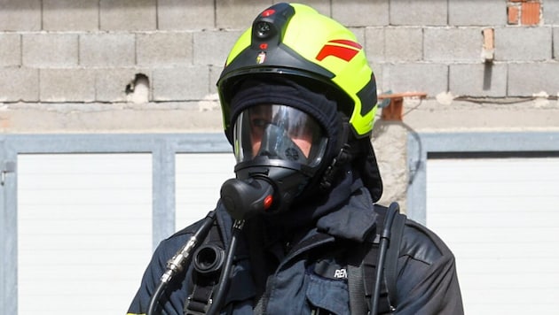 Atemschutzträger der Feuerwehr (Symbolbild)