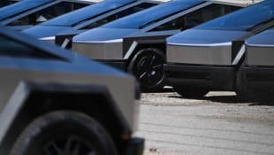 Kaum jemand will die Cybertrucks von Tesla haben. Die US-Luftwaffe hat zumindest für zwei Stück ...