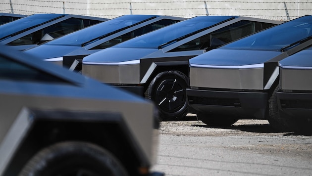 Kaum jemand will die Cybertrucks von Tesla haben. Die US-Luftwaffe hat zumindest für zwei Stück ...