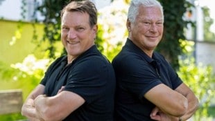 Andi Herzog (li.) und Toni Polster sind bereit für einen kultigen Nachmittag im ...