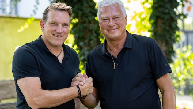 Andi Herzog (li.) und Toni Polster vereinen die Kräfte – am 18. Dezember in Hard in Vorarlberg.