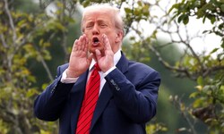 Seit Jänner ist Donald Trump wieder US-Präsident und baut das Land mit einer Rasanz um, dass es ...