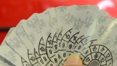 Immer wieder kommt es zu Betrügereien mit Pickerln (Symbolbild).