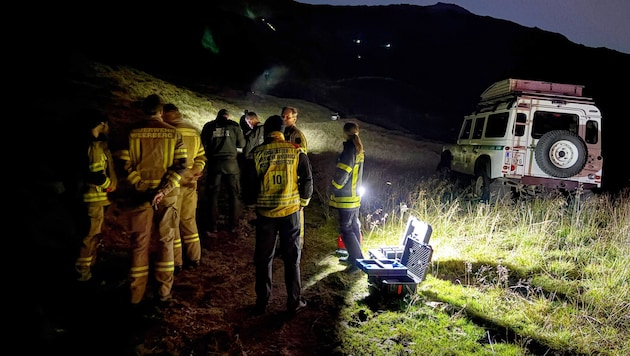Fast 60 Feuerwehr-Kameraden schwärmten im Suchgebiet aus.