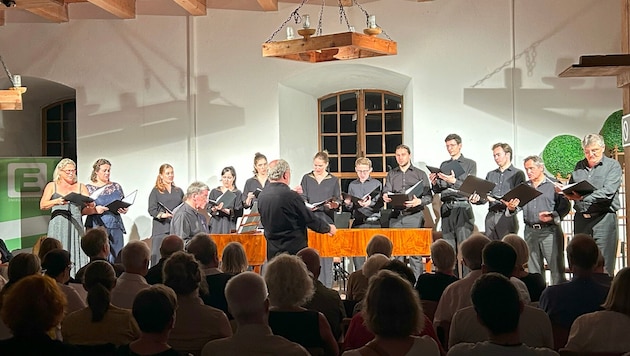 Das Finale gestaltet schon traditionell der Arnold Schönberg Chor.