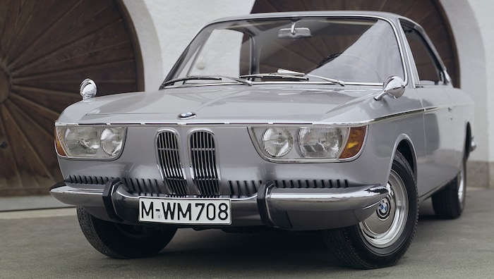 Mit dem eleganten Hardtop-Coupe 2000 CS gewann BMW weltweit Anerkennung als Spezialist für ...