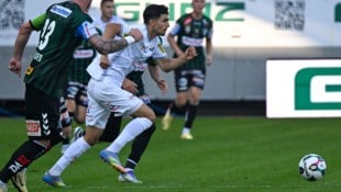 Am Samstag durfte Altach-Jungprofi Erkin Yalcin noch ein paar Minuten bei den Profis gegen Ried ...
