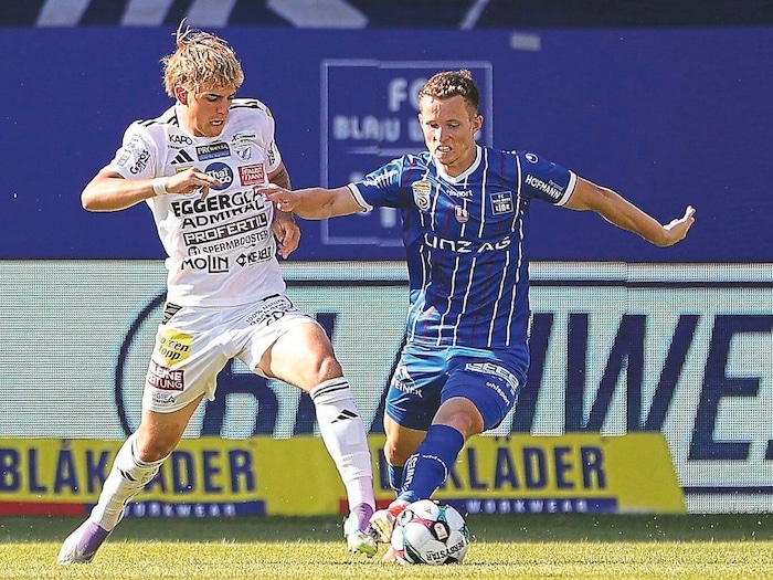 Hartbergs Maximilian Hennig (li.) gibt Entwarnung.