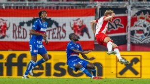 Donovan Pines (l.) und Beres Owusu (M.) lassen hoffen.