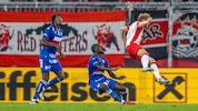 Donovan Pines (l.) und Beres Owusu (M.) lassen hoffen.