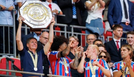 Oliver Glasner holten den Community Shield.