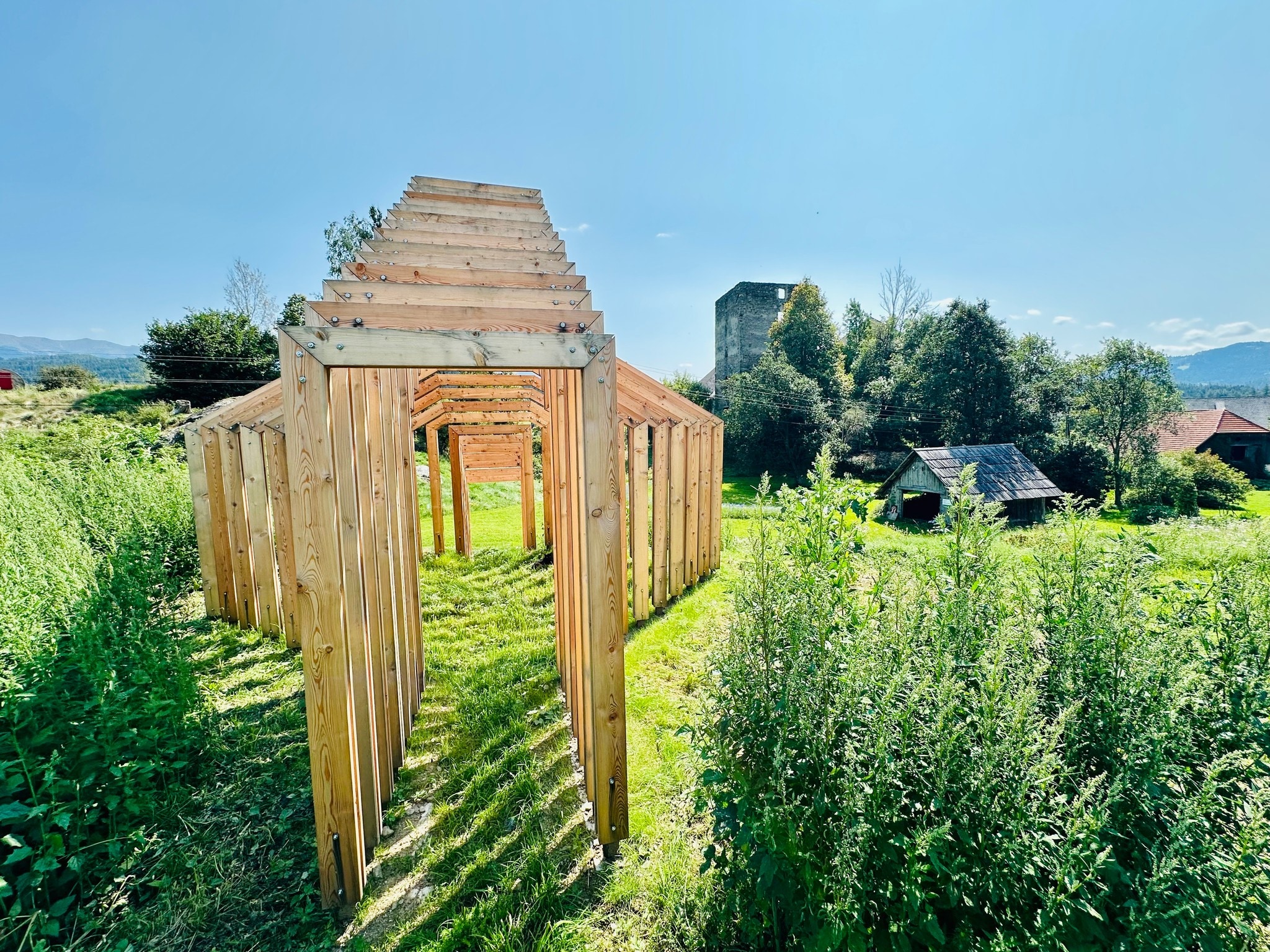 Zeitgenössische Architektur als spannende Ergänzung zu den alten Gemäuern.