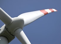 Gewisse Erneuerbaren-Projekte sollen mit dem neuen Gesetz in Zukunft ohne Genehmigung umgesetzt ...