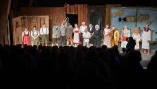 An 22 Abenden war die Bühne voll.