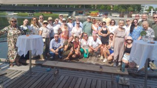 Den Gästen der ersten kulinarischen Floßfahrt auf der Mur hat‘s sichtlich gefallen.