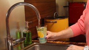 In Tastelberg heißt es weiter: erst abkochen, dann trinken.