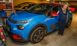Ursula Weilharter hat ihren geliebten Citroen wieder.