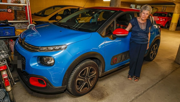 Ursula Weilharter hat ihren geliebten Citroen wieder.