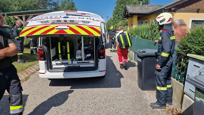 Die Rettungskräfte bemühten sich um das Leben des 85-jährigen Patienten – leider ohne Erfolg.