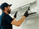 Die Installation einer Klimaanlage zuhause dauert laut Experten ein bis zwei Tage.