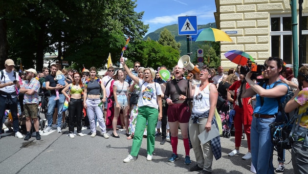„Mia san queer, mia san do, gwents eich dran“ – Das Motto der SalzkammergutPride