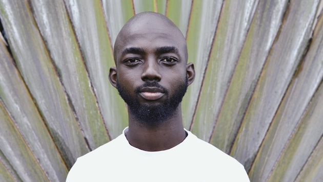 Joseph Awuah-Darko ist Künstler, Kurator und Autor.
