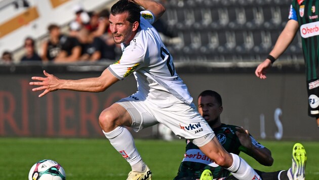 Routinier Alexander Gorgon hebt den Altersschnitt bei den Altachern.