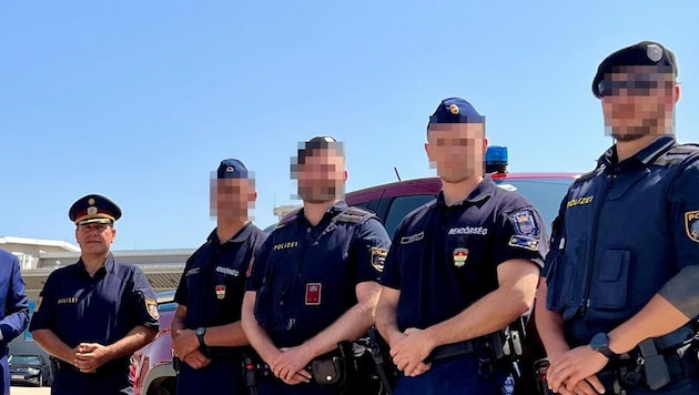 Innenminister Karner, flankiert von Fasching und Takacs, gratulierte in Nickelsdorf den ...