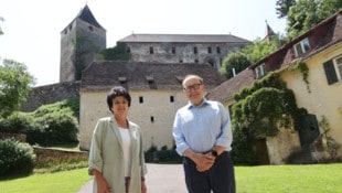 Eigentümer Heinz Gisslinger öffnet die Pforten der Burg Thalberg. Ebenfalls mit dabei: die ...