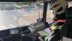 Die Berufsfeuerwehr rückt bei Akuteinsätzen als erste aus – die Mannschaft ist rund um die Uhr ...